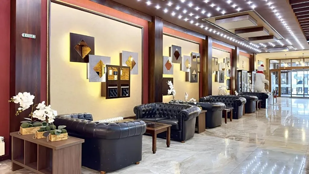 imageye___-_527842558