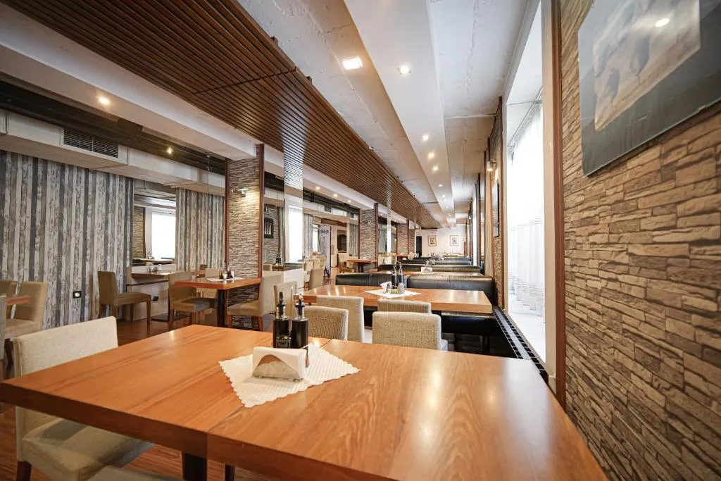 imageye___-_619765147