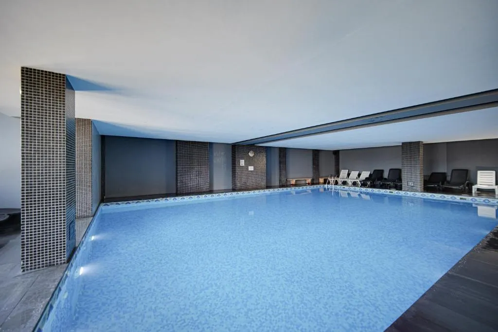 imageye___-_619765866