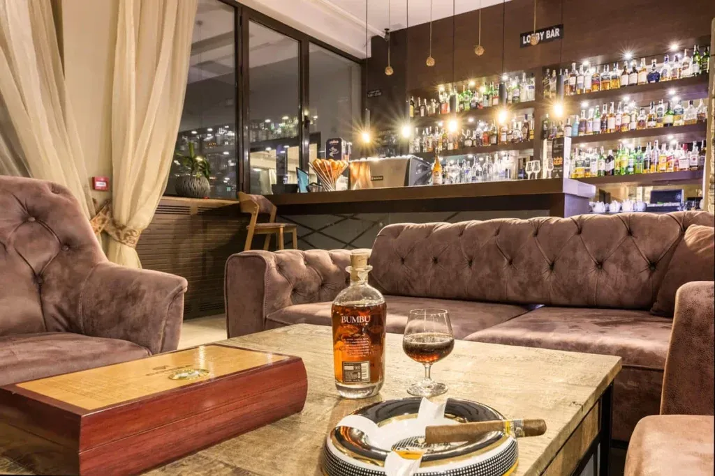 imageye___-_Lobby-10-1024x683