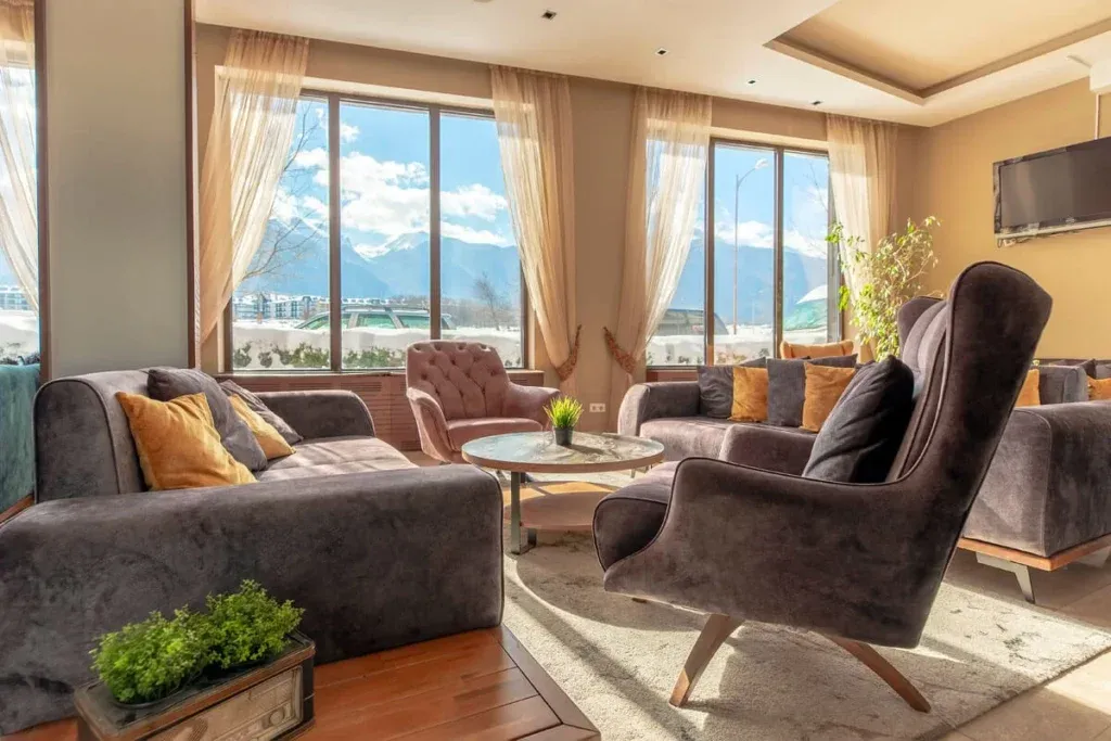 imageye___-_Lobby-2-1024x683